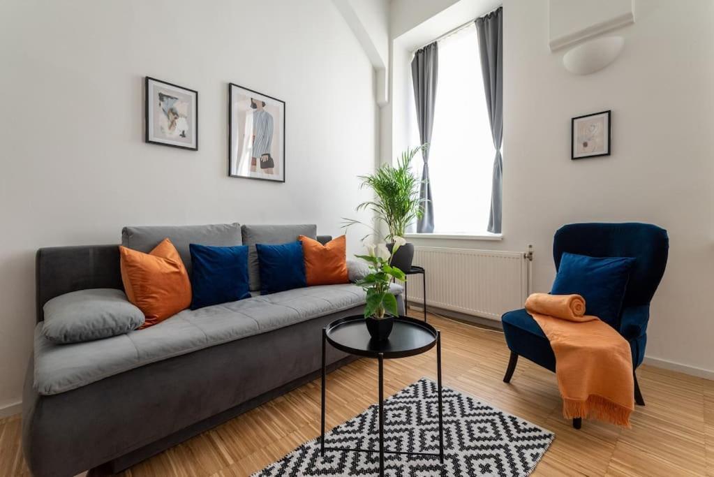 Appartement Pristine 1br Steps From By Hm Vienne